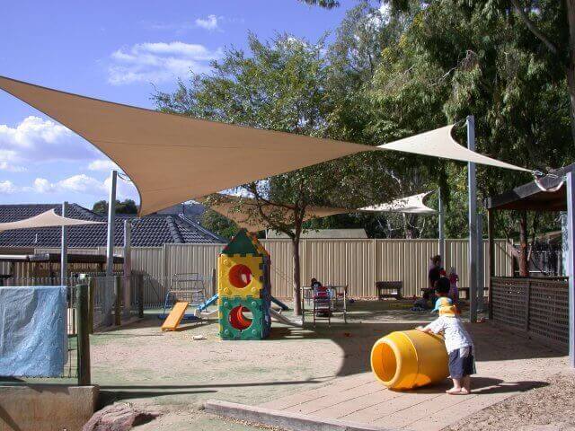 shade sail - protection uv - voile d'ombrage triangulaire